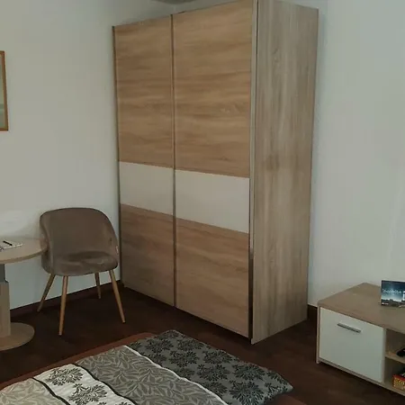 Ferienwohnung Oder Studio Dresden-Neustadt Inkl Parkplatz Mit Balkon Oder Terrasse Exterior photo