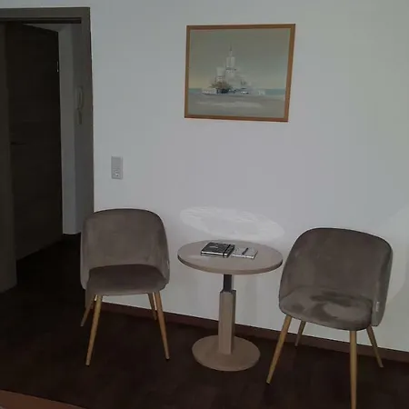 Ferienwohnung Oder Studio Dresden-Neustadt Inkl Parkplatz Mit Balkon Oder Terrasse Exterior photo