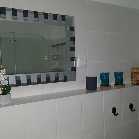 Ferienwohnung Oder Studio Dresden-Neustadt Inkl Parkplatz Mit Balkon Oder Terrasse Exterior photo