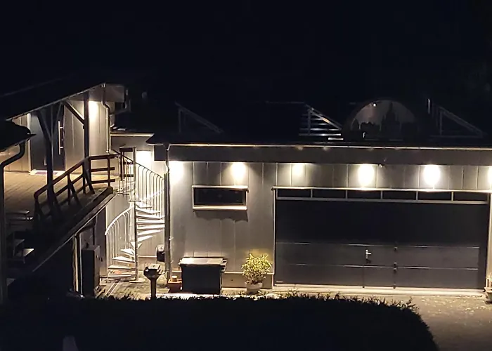 Ferienwohnung Oder Studio Dresden-Neustadt Inkl Parkplatz Mit Balkon Oder Terrasse