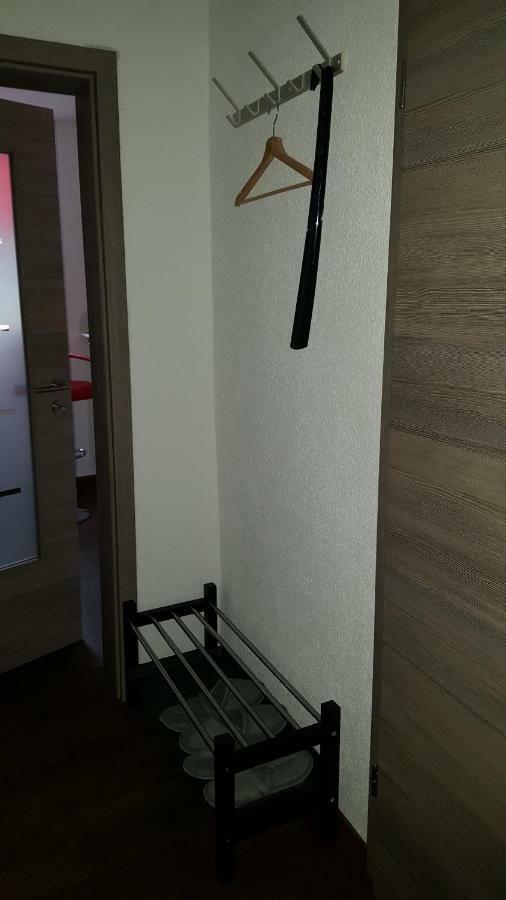 Oder Dresden-neustadt Inkl Parkplatz Mit Balkon Oder Terrasse Dresda