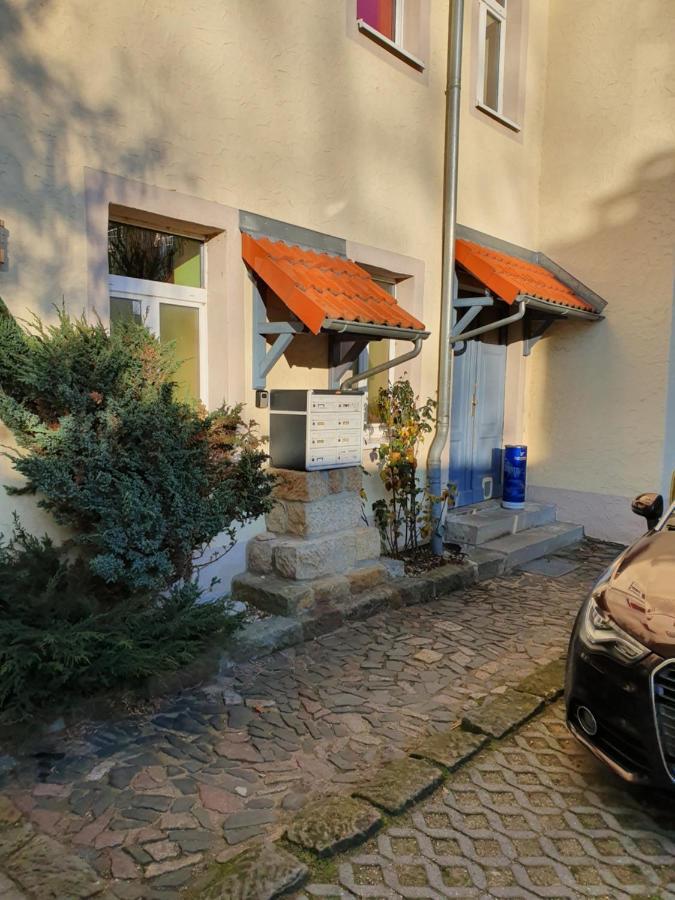 Oder Dresden-neustadt Inkl Parkplatz Mit Balkon Oder Terrasse Apartment Dresden