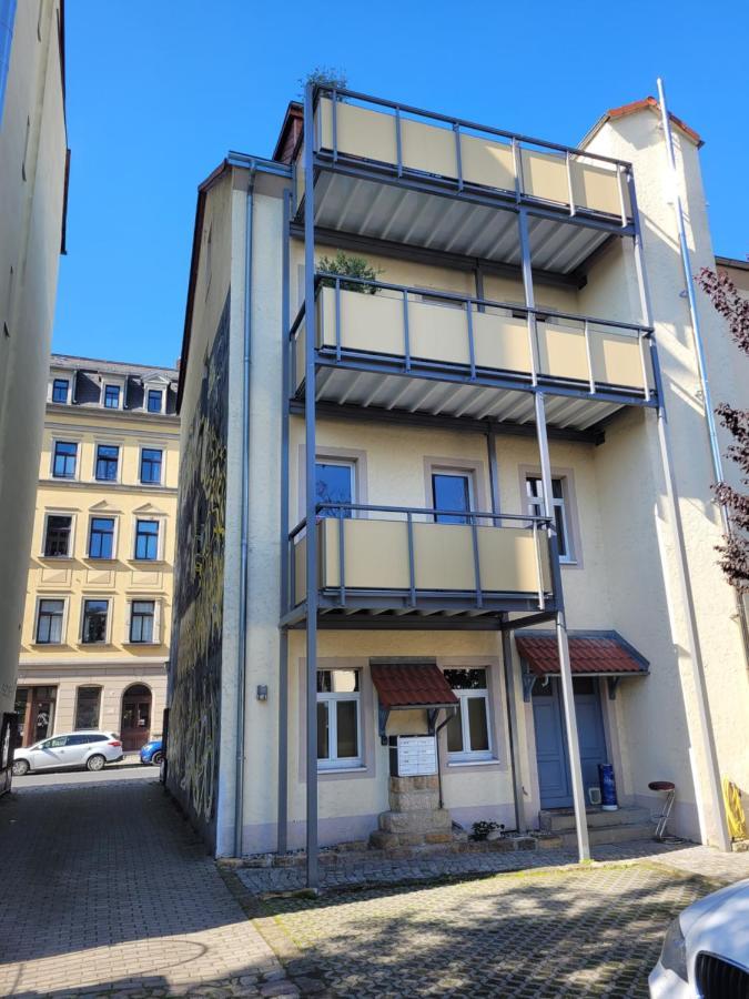 Oder Dresden-neustadt Inkl Parkplatz Mit Balkon Oder Terrasse Apartment