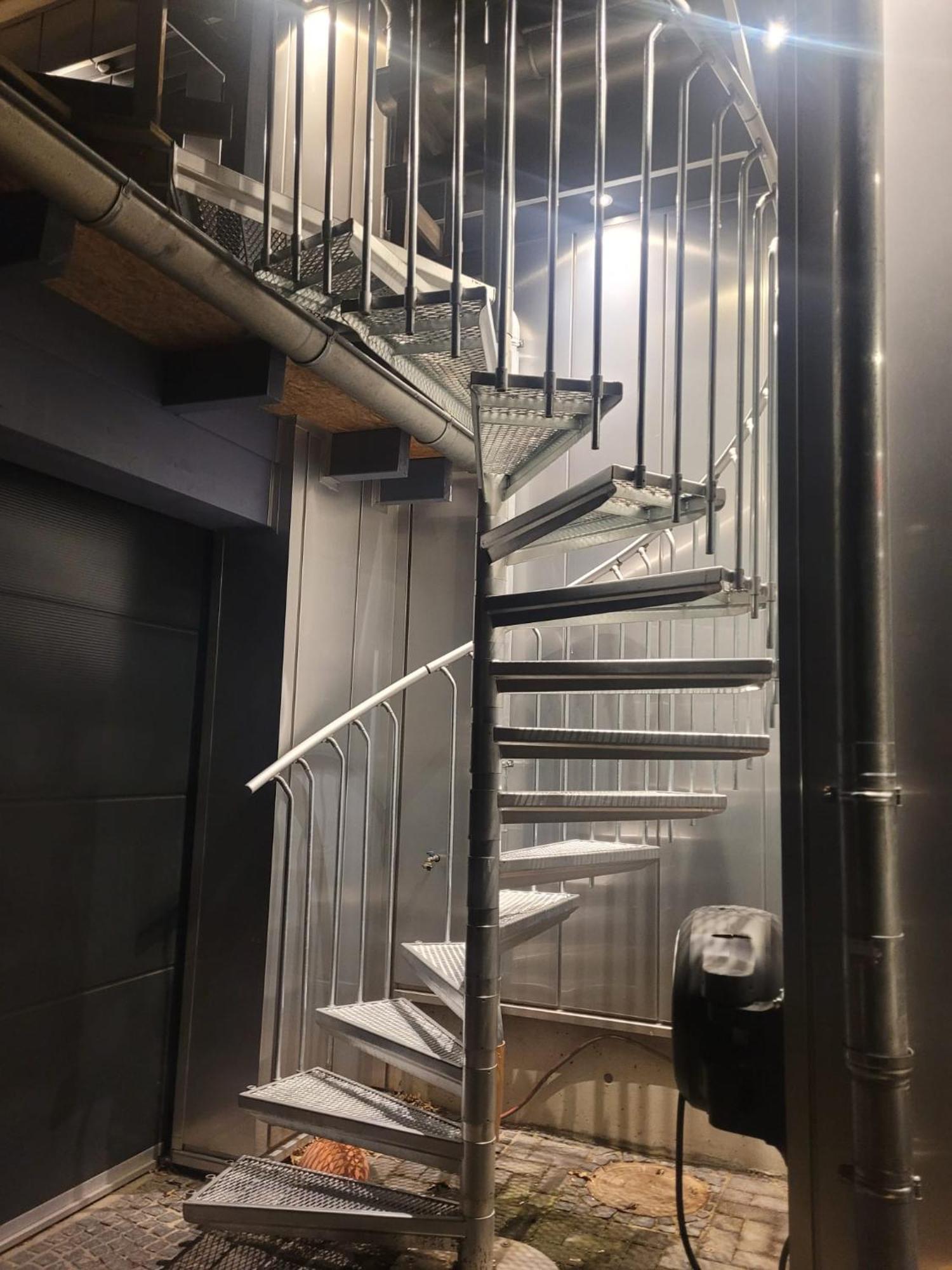 Oder Dresden-neustadt Inkl Parkplatz Mit Balkon Oder Terrasse Apartment *