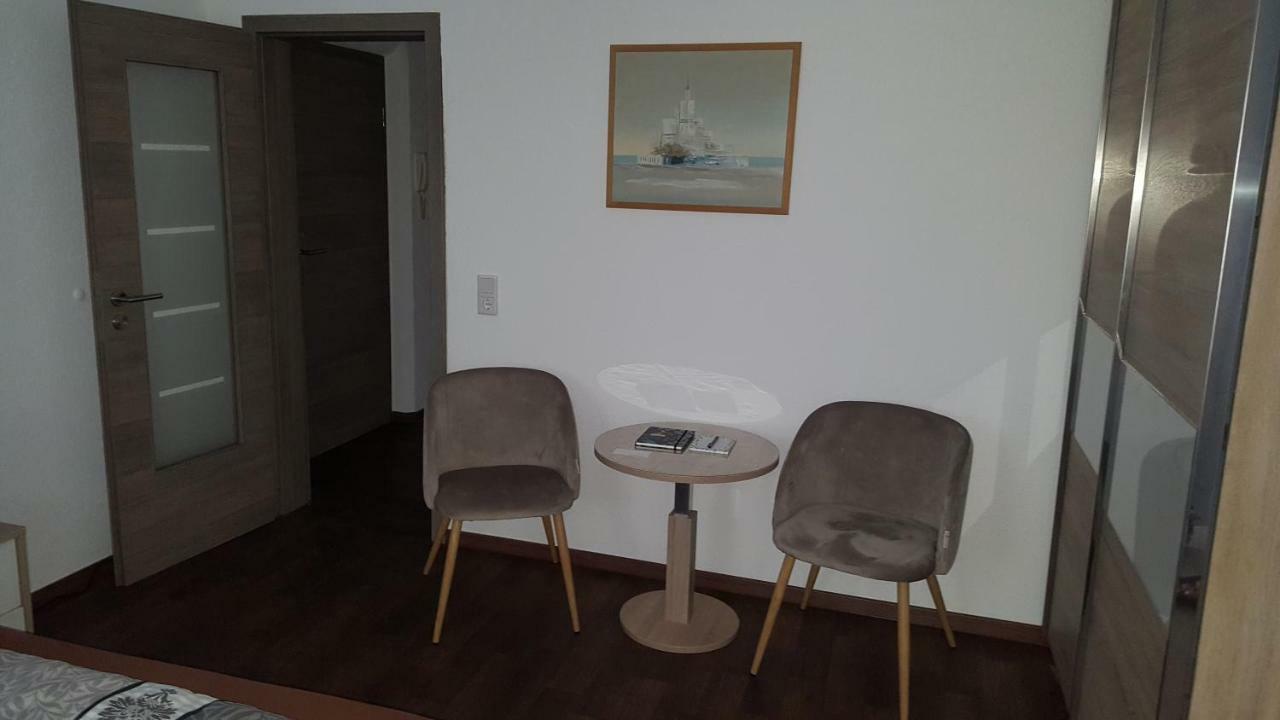 Oder Dresden-neustadt Inkl Parkplatz Mit Balkon Oder Terrasse Apartment *